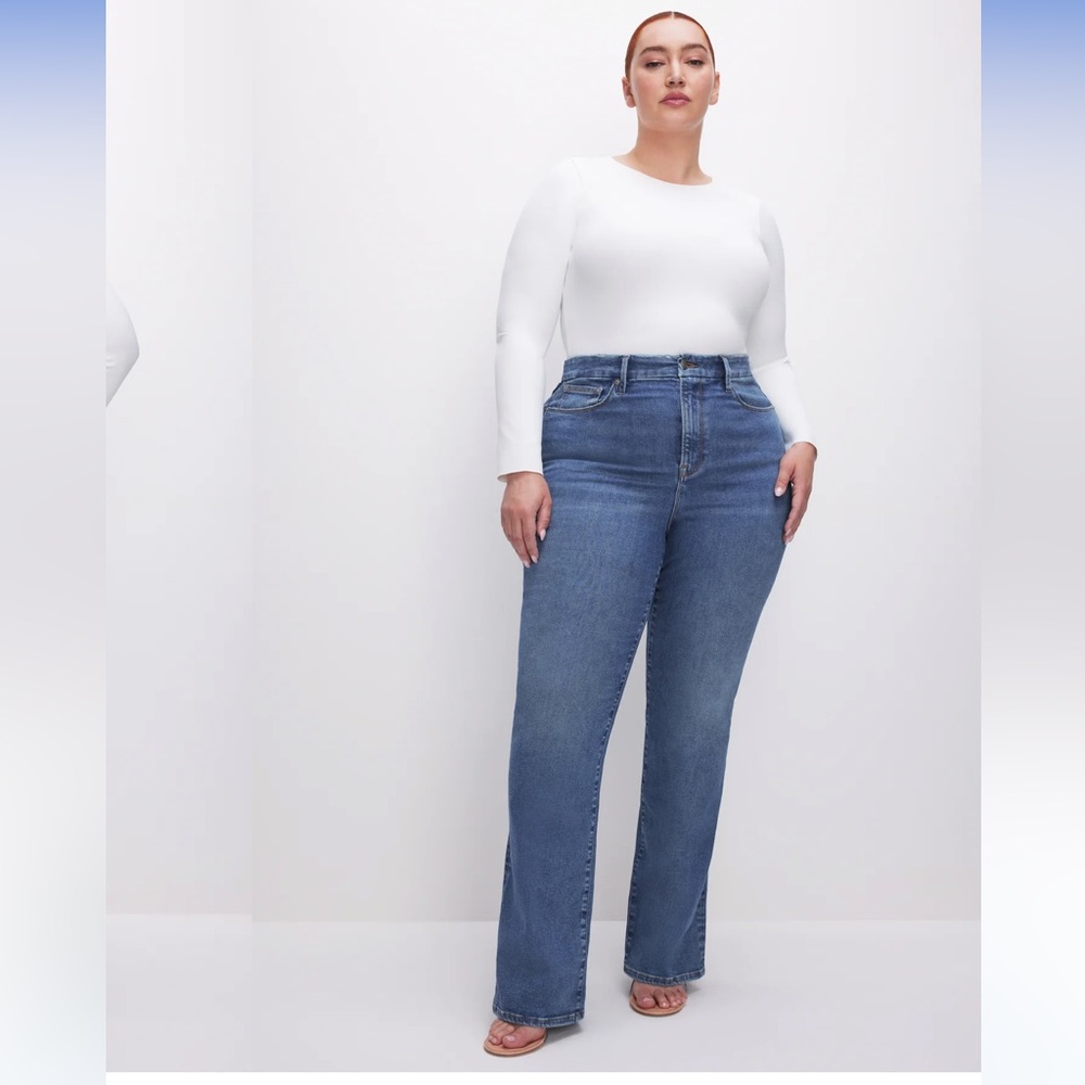 Good American “Always Fits” Good Classic Slim Bootcut Jeans